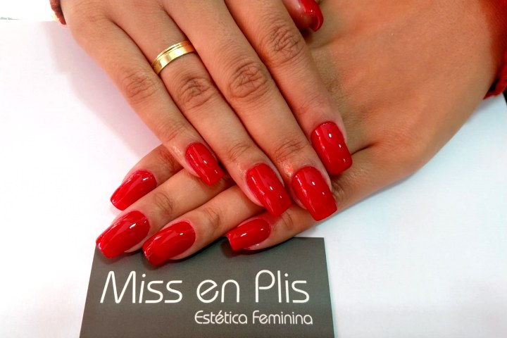 COMO TIRAR UNHAS DE ACRÍLICO?