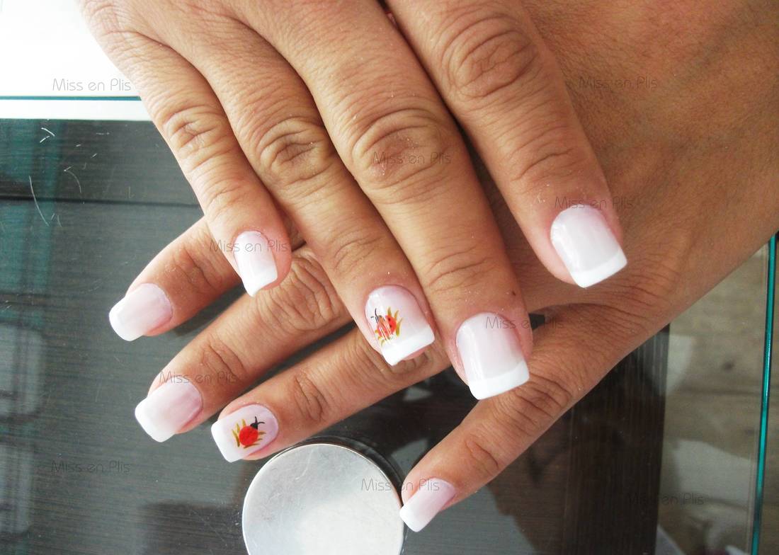 MANICURE PARA MANUTENÇÃO DE UNHAS DE FIBRA DE VIDRO EM SÃO PAULO