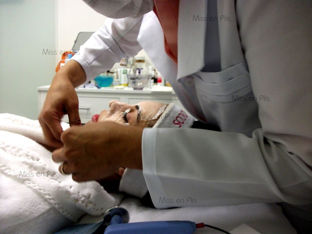 LIMPEZA DE PELE PROFUNDA COM EXTRAÇÃO DE CRAVOS E ESPINHAS ALTO DA MOOCA