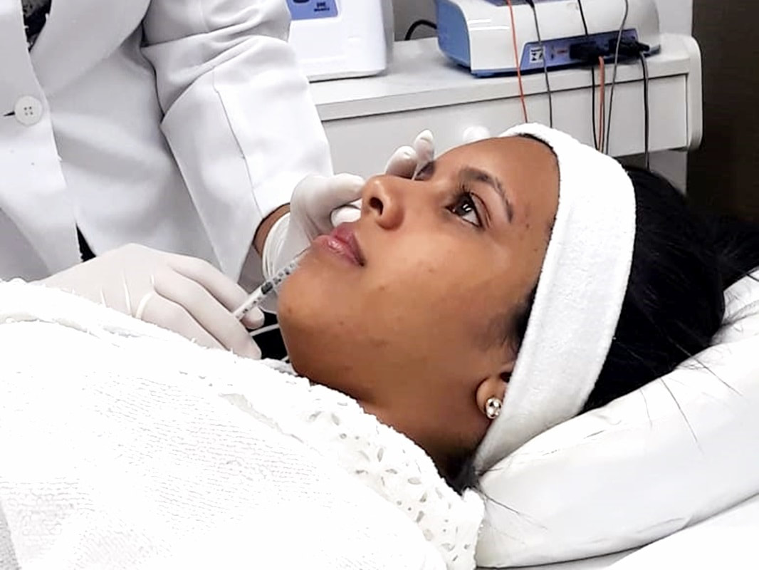 PREENCHIMENTO LABIAL NA VILA SANTA CLARA