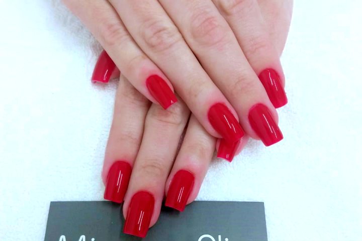 UNHAS DE ACRÍLICO PERTO DE MIM