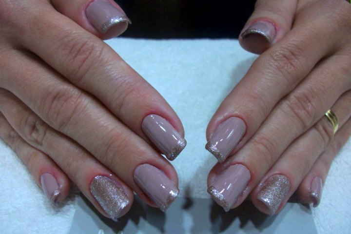 UNHAS DE ACRÍLICO DECORADAS