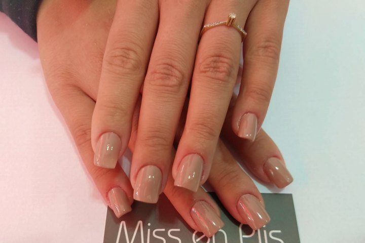 UNHAS DE PORCELANA VALOR