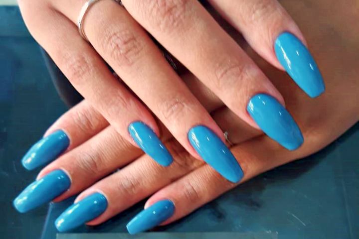 UNHAS FORMATO BAILARINA